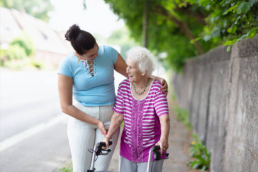 Acompanyament social per a persones grans